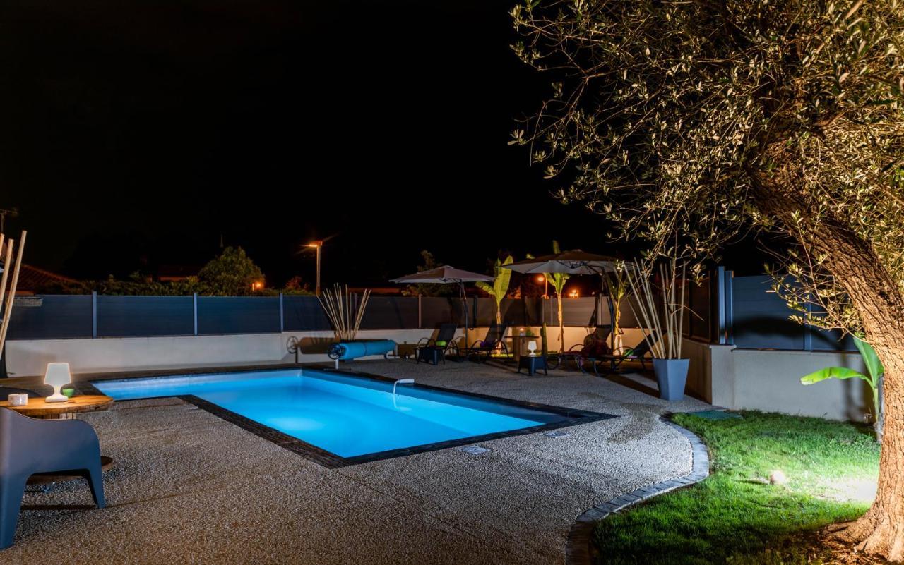 Villa Des Oliviers Sublime Villa Avec Piscine Chauffee Et Privee Et Baby Foot Bon-Encontre Zewnętrze zdjęcie